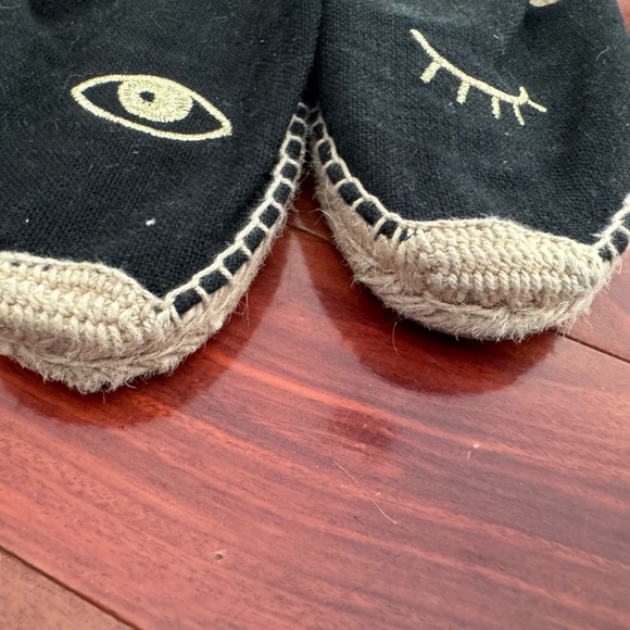 Soludos Wink Embroidery Black Slipper Women size 8 - Picture 3 of 6